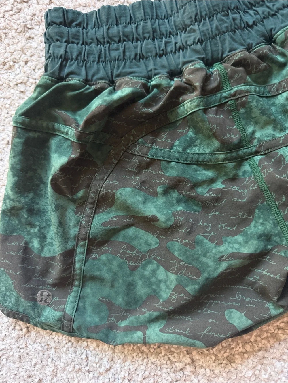 lululemon athletica Women's Dark Green Camo Athletic Shorts Size 6